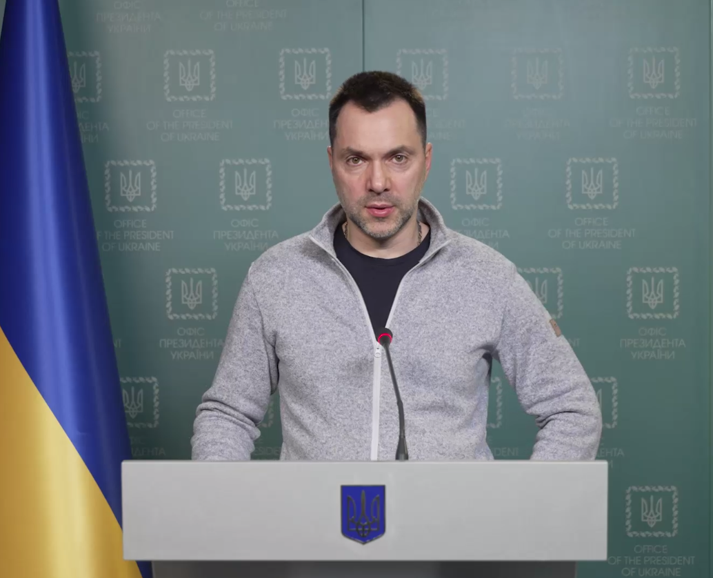 Arestovich gave three reasons why Russia went to negotiations with Ukraine on the second day of the war: