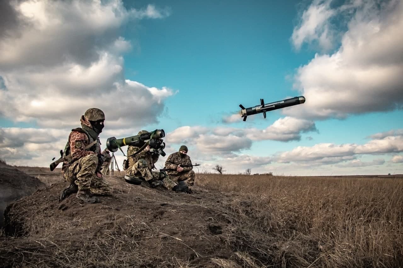 Ukraine receives second batch of Javelin missiles from Estonia