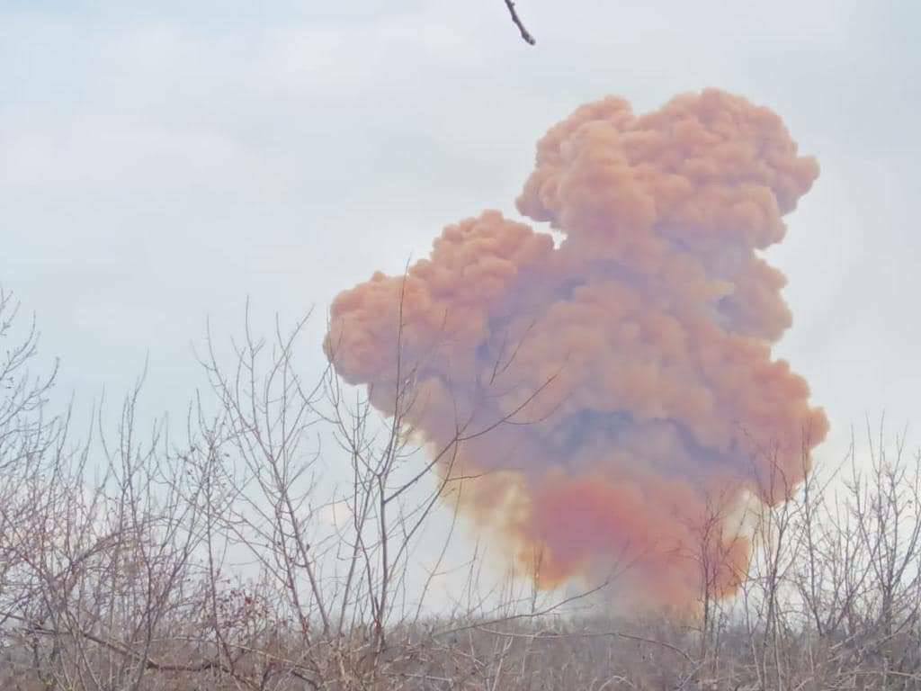 Russian Forces Hit a Nitric Acid Tank in Rubizhne