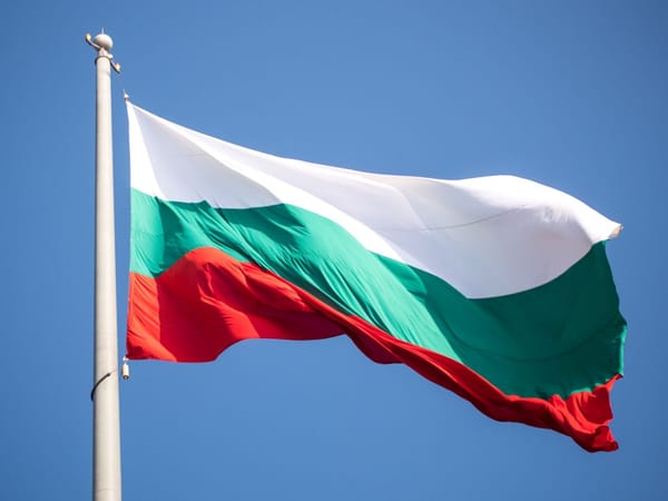 Bulgarian Parliament Votes in Favor of Providing Aid to Ukraine
