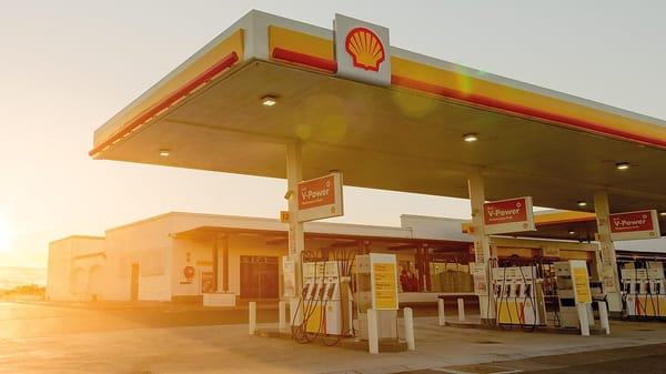 Energy Giant Shell Closes Its Gas Stations in Russia