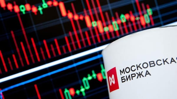 The Moscow Exchange Index Fell below 2, 000 Points